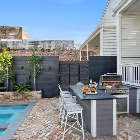 Designer 10-bedroom Compound Heated Pools & Hot Tubs *