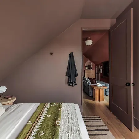 Holiday home Luxury New Heated Pool And