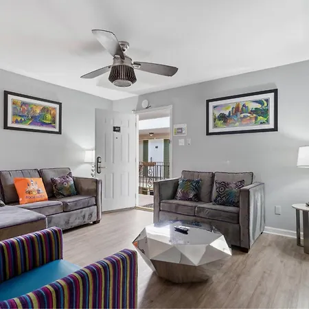 Frenchmen St 2br Hideaway W Pool & Hot Tub New Orleans