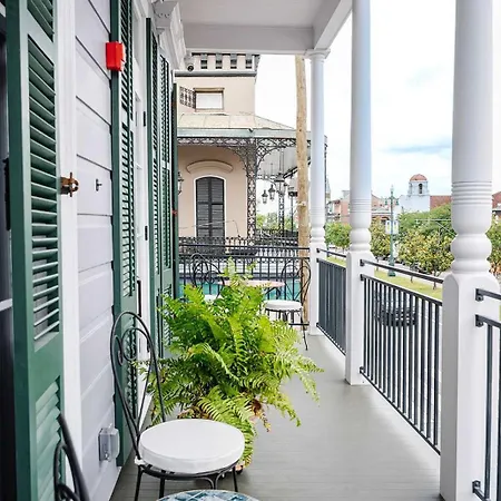 Holiday home Luxury French Quarter & Heated Pool *