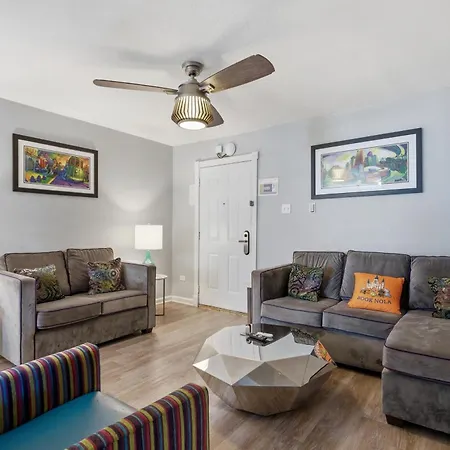 Aparthotel Frenchmen St 2br Hideaway W Pool & Hot Tub 3*