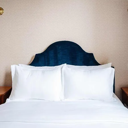 Luxury French Quarter & Heated Pool *
