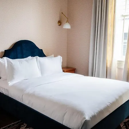 Holiday home Luxury French Quarter & Heated Pool *