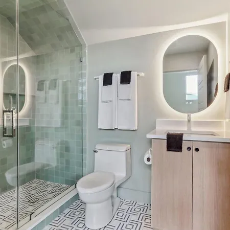 Holiday home Lower Garden District Luxury Combo Pool & Hottub New Orleans