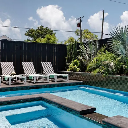 Chic Nola Heated Pool & *