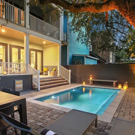 Grand Lush With Heated Pool *