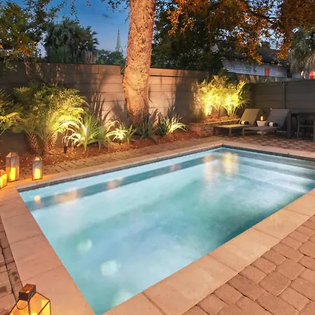 Grand Lush With Heated Pool Holiday home *