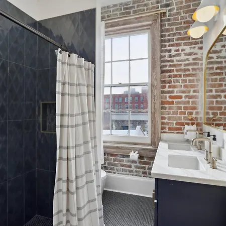 10 Bed & 10 Bath Luxury Cbd - Private Pool * New Orleans