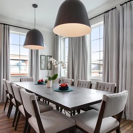 14br Downtown Combo & Shared Seasonal Pool