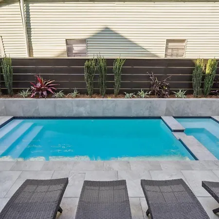 Holiday home Bywater Retreat With Heated Pool And Roof Deck *