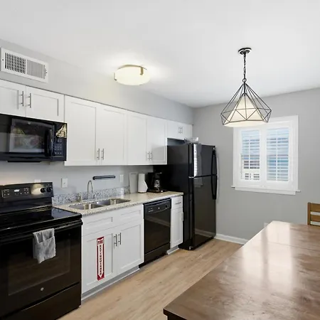 2br Marigny Retreat Near Frenchmen W Pool & Tub Aparthotel