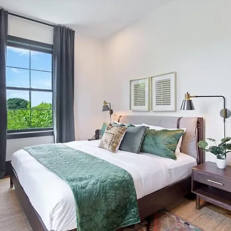 Spacious Nola Combo 2 Units & Shared Pool * New Orleans