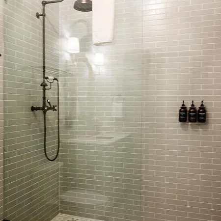 Luxury French Quarter & Heated Pool