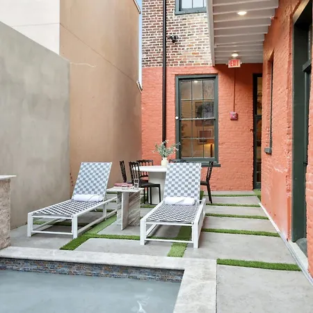 Holiday home 10 Bed & 10 Bath Luxury Cbd - Private Pool