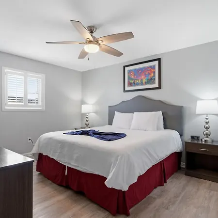 Frenchmen St 2br Hideaway W Pool & Hot Tub