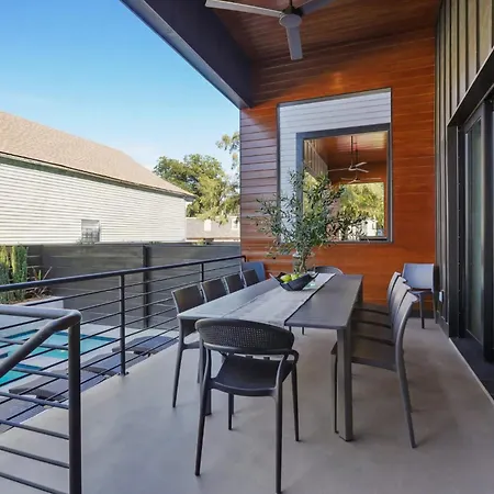 Bywater Retreat With Heated Pool And Roof Deck