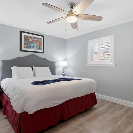 Refined 2br Escape On Frenchmen Street W Pool