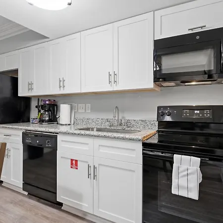 Frenchmen Private W Pool & Hot Tub Access