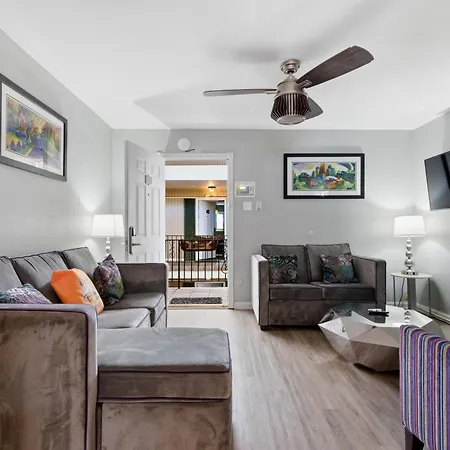Aparthotel Frenchmen St 2br Hideaway W Pool & Hot Tub New Orleans