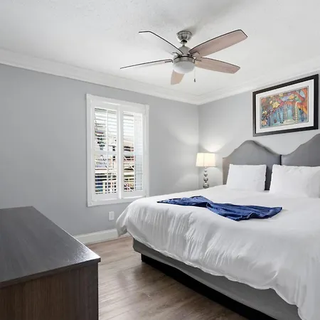 Frenchmen 1br Escape W Pool & Hot Tub Access