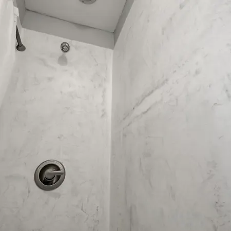 Elegant 1br W Pool & Hot Tub On Frenchmen St Aparthotel New Orleans