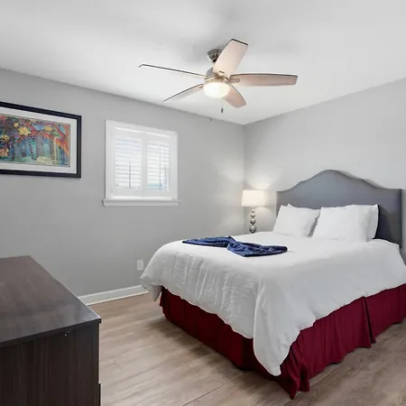 Aparthotel Frenchmen St 2br Hideaway W Pool & Hot Tub