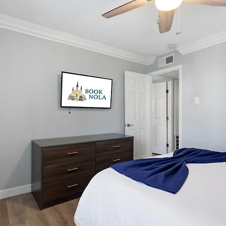 Frenchmen Private Wd Pool & Hot Tub Access