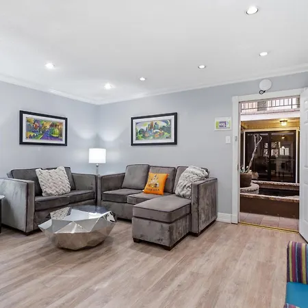 Refined 2br Escape On Frenchmen Street W Pool Aparthotel 3*