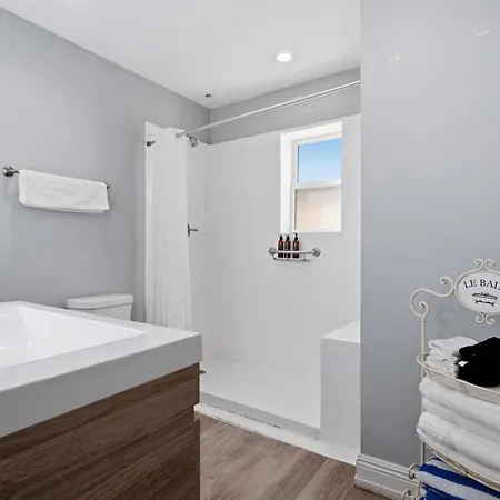 Aparthotel Elegant 1br W Pool & Hot Tub On Frenchmen St