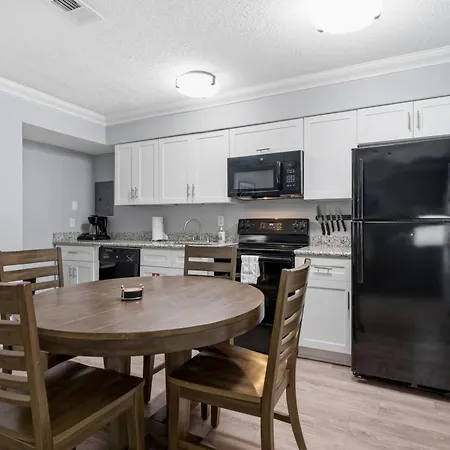 Refined 2br Escape On Frenchmen Street W Pool