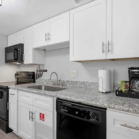 Aparthotel Frenchmen Private W Pool & Hot Tub Access New Orleans