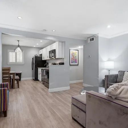Refined 2br Escape On Frenchmen Street W Pool