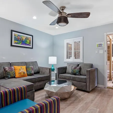 Refined 2br Escape On Frenchmen Street W Pool Aparthotel 3*