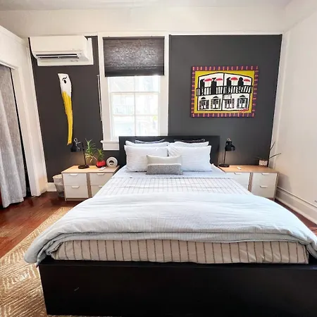 Ferry Access Duplex - 2Br Near French Quarter