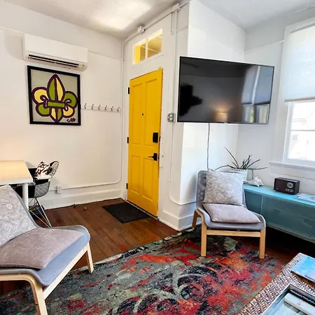 Ferry Access Duplex - 2Br Near French Quarter New Orleans