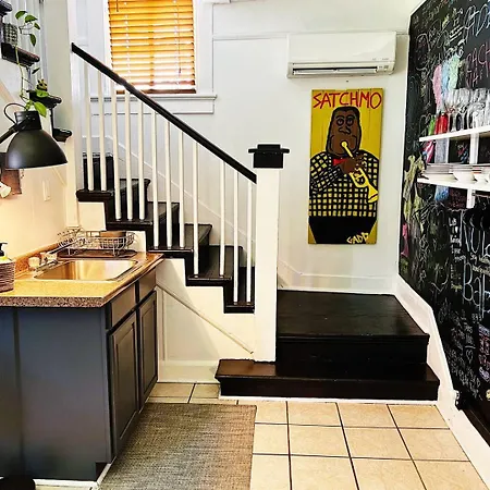 Ferry Access Duplex - 2Br Near French Quarter Hotel *