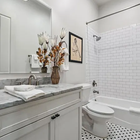 Apartment Downtown 6 Combo 12br 12ba *
