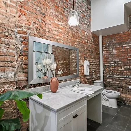 Downtown 6 Combo 12br 12ba *