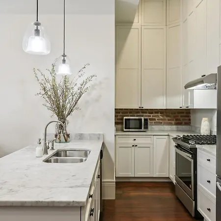 Grand 4 Combo Near French Quarter 8br 8ba Apartment