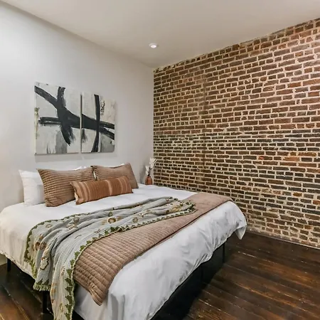 Grand 4 Combo Near French Quarter 8br 8ba Apartment