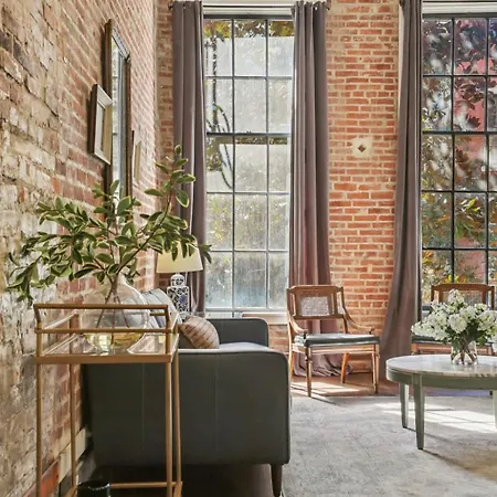Mega 4 Near French Quarter 8br 8ba Apartment *