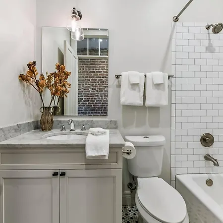 Downtown 6 Combo 12br 12ba Apartment