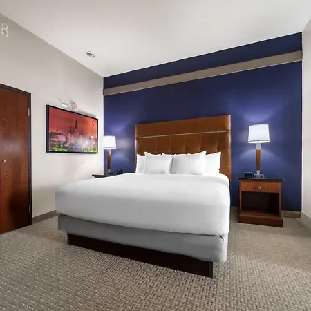 Drury Plaza 4*