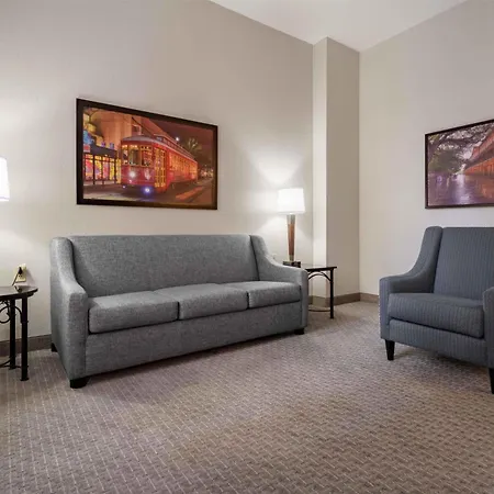 Drury Plaza Hotel