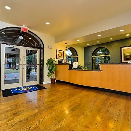 St Charles Inn, Superior