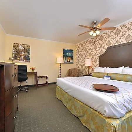 Hotel St Charles Inn, Superior 3*