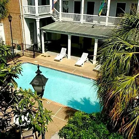 Maison Saint Charles New Orleans