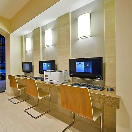 Hotel Blake 4*