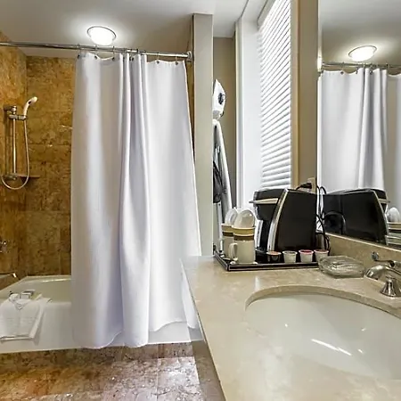 Theo New Orleans, Tapestry Collection By Hilton Hotel 4*