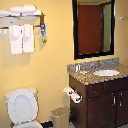 Hotel Days By Wyndham Pontchartrain New Orleans